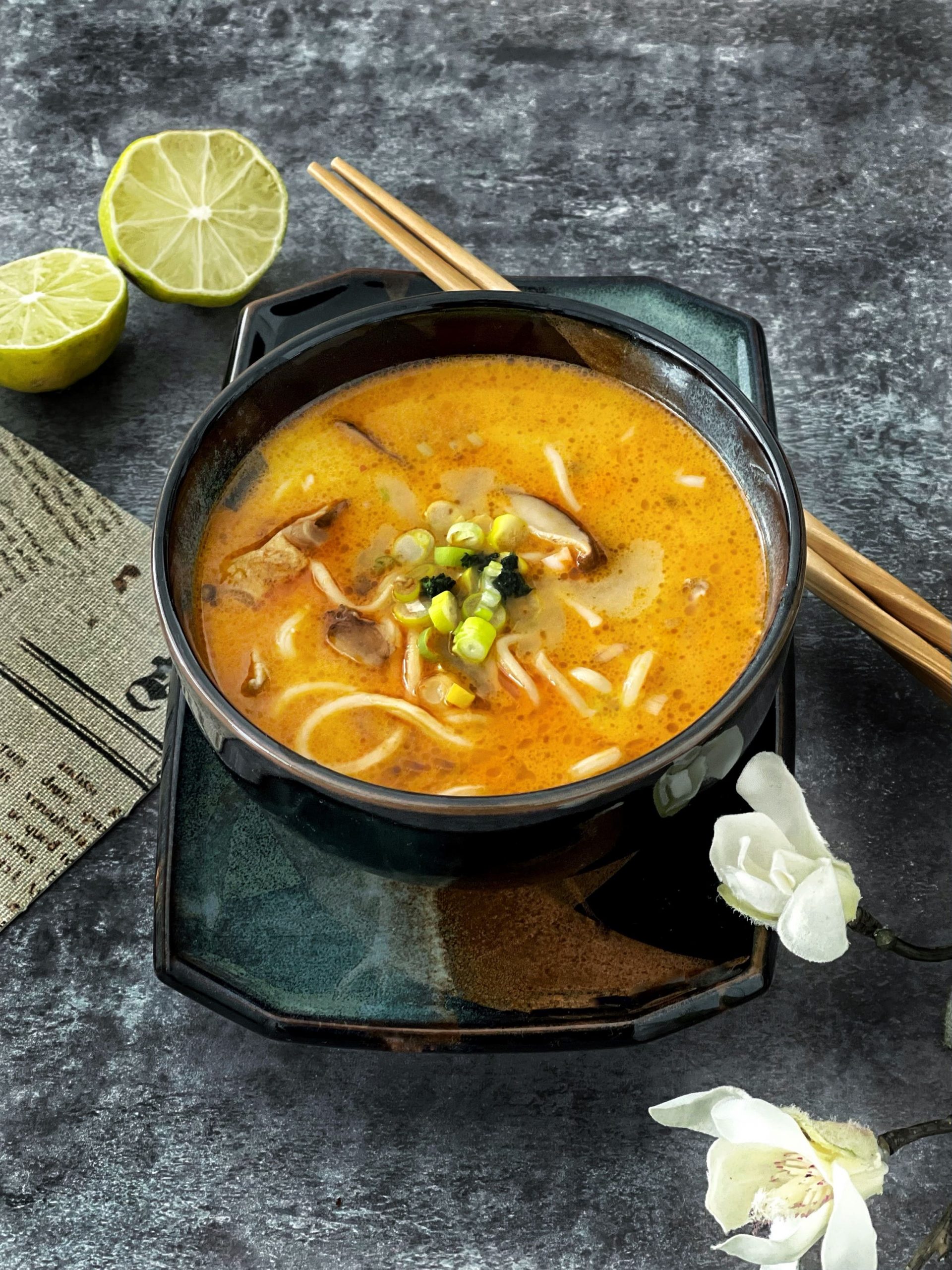 Receta de SOPA THAI DE SETAS SHITAKE - Recetas OrientalMarket