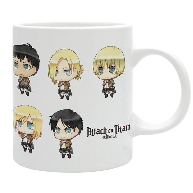 ATTACK ON TITAN - Taza - 320 ml - Todos os Chibis - subbli